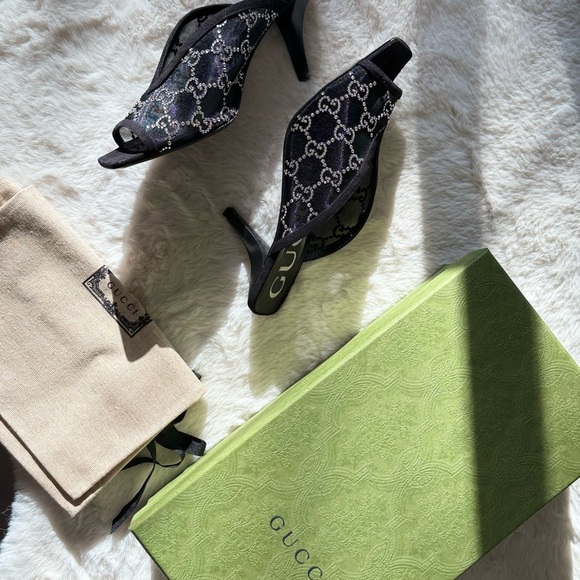 *Sold somewhere* else NEW Gucci Mesh Slip On High Heel Sandals - Picture 1 of 10